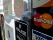 Mastercard bị EU phạt 650 triệu USD