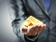 Giá vàng hôm nay ngày 2/5: Giá vàng loay hoay dưới ngưỡng 1.800 USD/ounce