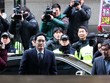 Người thừa kế Samsung nối gót cha mình vướng vào scandal