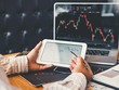 Giao dịch chứng khoán phiên sáng 6/7: Lực bán chực chờ, VN-Index không thể trở lại ngưỡng 1.420 điểm