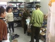 Tạm giữ gần 500 đôi giày có dấu hiệu giả mạo nhãn hiệu nổi tiếng