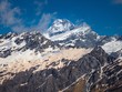 Sông băng trên núi New Zealand chuyển màu đỏ