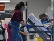 EU nhận định làn sóng lây dịch COVID-19 đầu tiên ở châu Âu đã qua đỉnh