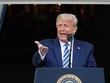 Trump lần đầu xuất hiện trước công chúng sau khi xuất viện