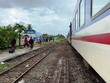 Mưa lũ làm gián đoạn tàu Bắc-Nam, phải chuyển tải khách bằng ôtô
