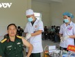 Tiêm vaccine phòng Covid-19 cho 60 cán bộ, chiến sĩ lực lượng vũ trang tỉnh Quảng Nam