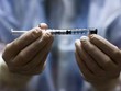 Chiến dịch tiêm chủng có nguy cơ chậm trễ do lo ngại về an toàn vaccine Covid-19