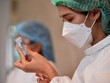 Ca Covid-19 tăng mạnh, Thái Lan tiêm kết hợp vắc xin Sinovac và AstraZeneca