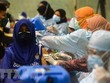 Malaysia ghi nhận số ca nhiễm trong ngày lần đầu vượt 20.000 ca