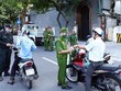 Hà Nội xử lý nhiều trường hợp ra khỏi nhà khi không cần thiết