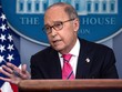 Cố vấn Nhà Trắng nói Trump 'đang bảo vệ nền kinh tế Mỹ'