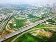 “Cắn răng” buông đất vàng