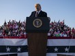 Ông Trump hoang mang trước những lời chỉ trích về việc "ăn ý với Putin"