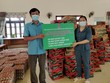 Ngân hàng Chính sách Xã hội chia sẻ khó khăn với người dân vùng dịch Bắc Giang