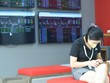 Dòng tiền đầu cơ chi phối thị trường chứng khoán