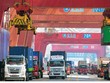 Cẩn trọng với cuộc chiến thương mại