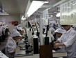 Nhập khẩu máy móc thiết bị, nguyên liệu vải từ Trung Quốc tăng tốc