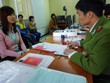 Bỏ hộ khẩu, không chỉ có mừng