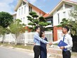 Ngân hàng "bẻ lái" chiến lược