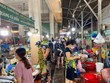 Người dân TP. Thanh Hóa đổ xô đi mua hàng trước giờ giãn cách xã hội theo Chỉ thị 16