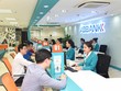 ABBank cung cấp khẩu trang miễn phí cho khách hàng