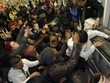 Nhìn lại cảnh hỗn loạn, giẫm đạp, thương vong vào dịp Black Friday ở Mỹ