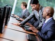 Khối ngoại bán ròng mạnh gần 350 tỷ đồng trong phiên ETFs chốt sổ 21/6