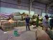 Sau Khaisilk, lộ vụ 25 ô tô chở hàng “made in Vietnam” về từ Trung Quốc bị triệt phá