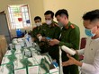 Phát hiện xe cứu thương chở 7.500 khẩu trang không rõ nguồn gốc