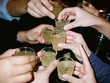 Từ 15/11: Phạt sếp nếu để nhân viên uống bia, rượu trong giờ làm việc