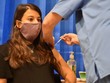 FDA Mỹ khuyến nghị cấp phép sử dụng khẩn cấp vaccine ngừa Covid-19 của Pfizer và BioNTech