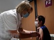EU đạt mục tiêu phân phối đủ vaccine cho 70% người trưởng thành