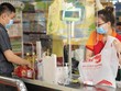 Doanh nghiệp bán lẻ sôi động mùa cuối năm