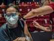 Singapore: Không tiêm chủng có nguy cơ cao mất việc