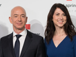 Jeff Bezos làm từ thiện nhiều nhất Mỹ