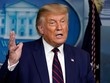 Ông Trump tuyên bố đang có sẵn 300 tỷ USD để bơm thêm vào nền kinh tế