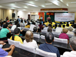 Sun Life trao tặng 537 thẻ bảo hiểm y tế cho các hộ gia đình tại quận 4, TP.HCM