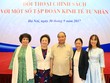 Nhân lên những bông hồng vàng