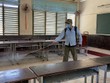 TP.HCM: Tiêu độc khử trùng trường lớp để đón học sinh đi học lại ngày 17/2
