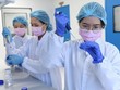 Vắc xin AstraZeneca: Tiêm sao cho an toàn, ai tiêm thì an toàn?
