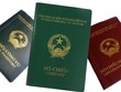 Bắt đầu dùng hộ chiếu gắn chíp điện tử, giấy thông hành công nghệ cao chống làm giả