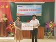 Báo Đầu tư trao 100 suất học bổng cho học sinh nghèo tại Quảng Bình