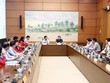 Tiền khó tiêu, lạm phát cận kề, Quốc hội lo