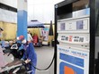Chờ giảm thuế tiêu thụ đặc biệt và VAT với xăng dầu