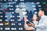 Các nhà đầu tư đang không được bảo vệ khi tham gia thị trường. Ảnh: Shutterstock.