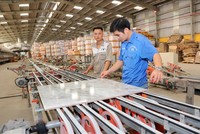 Sản xuất gạch cao cấp thương hiệu CMC trên dây chuyền của Italia và Tây Ban Nha