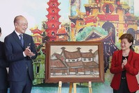 Bức tranh “Phố Phái” được lựa chọn để giới thiệu trong lễ khai trương văn phòng UOB tại Hà Nội tháng 8/2019.