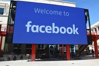 Bảng điện tử bên ngoài trụ sở Facebook ở Menlo Park, California, Mỹ. (Ảnh: AFP/TTXVN).