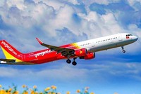 Bộ Tài chính trình tiếp tục giảm 30% thuế bảo vệ môi trường đối với nhiên liệu bay trong năm 2021. (Ảnh: Vietnam+).