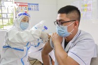 Số lượng 6.300 liều vaccine mà Bộ Y tế vừa phân bổ về, tỉnh Điện Biên sẽ sớm tiến hành rà soát cấp cho các địa phương, đối tượng theo thứ tự ưu tiên.